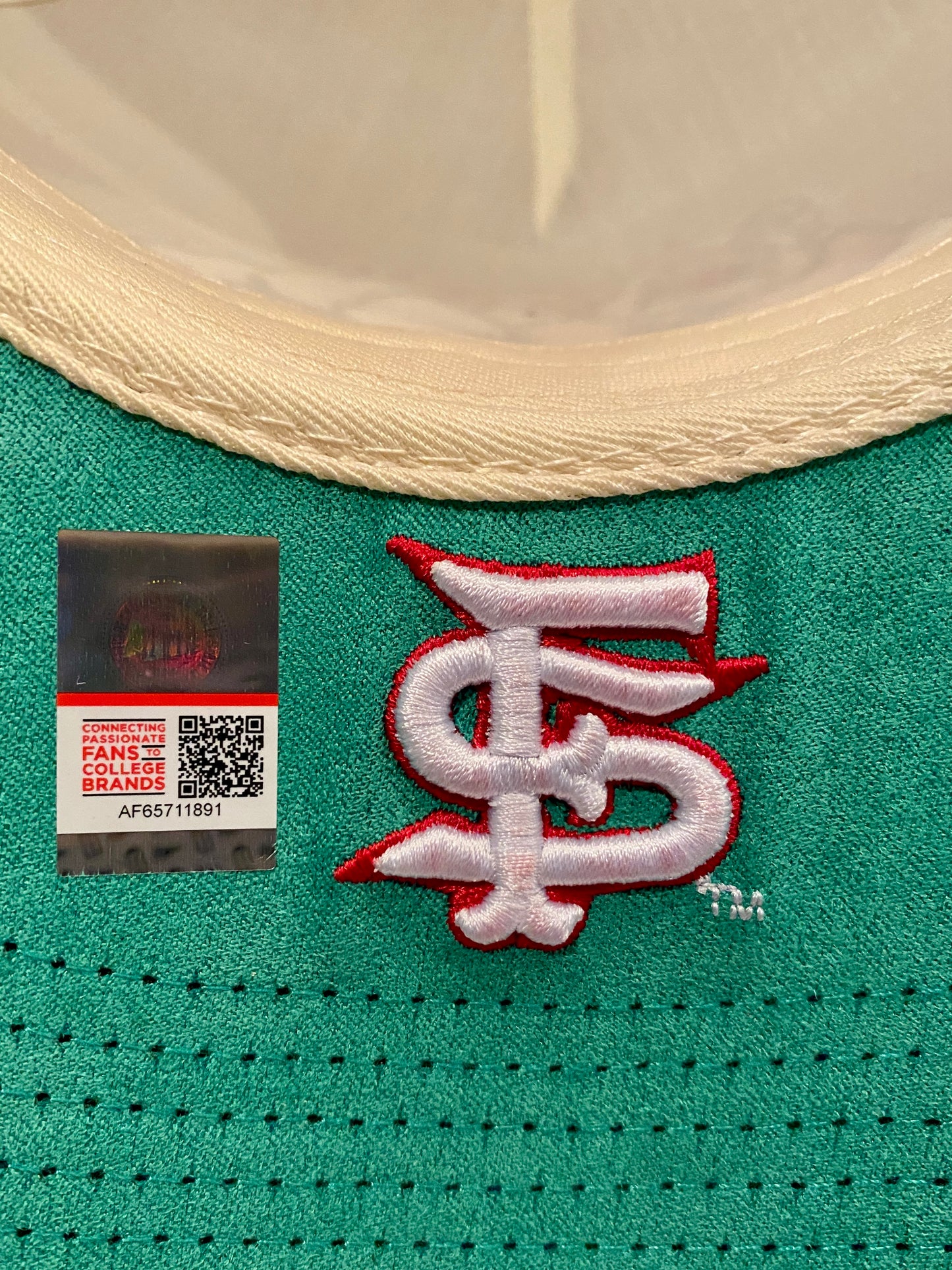 Fresno State Bulldogs Snapback Hat (Cream/Red) ***Limited Edition